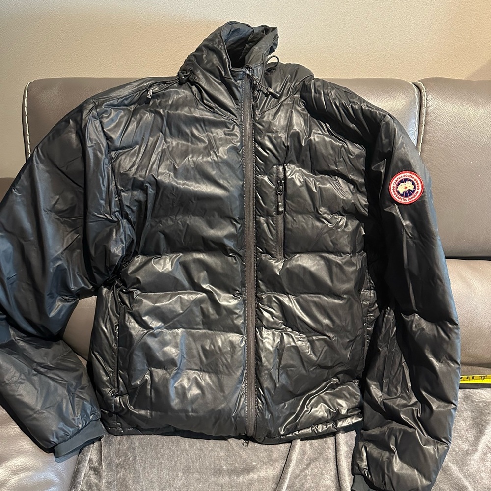 Canada Goose jacket size XL. Used but in good condition